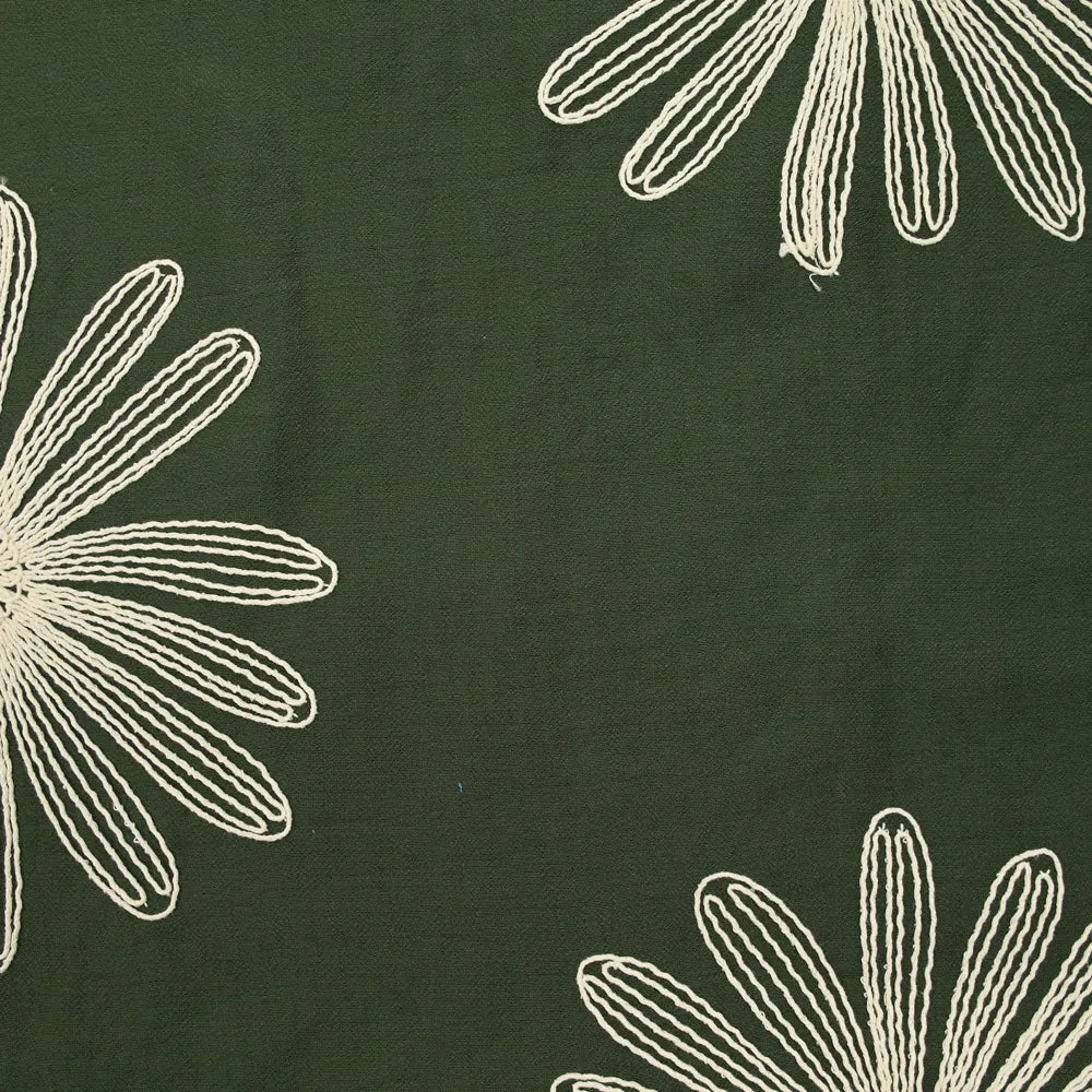 Crêpe viscose brodé marguerite fond kaki